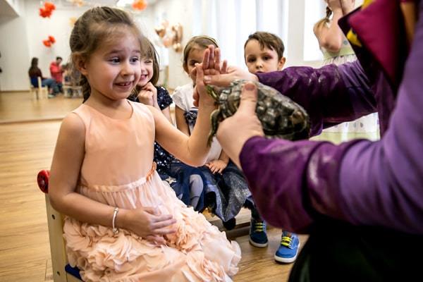 Фокусник с животными на детский праздник день рождения